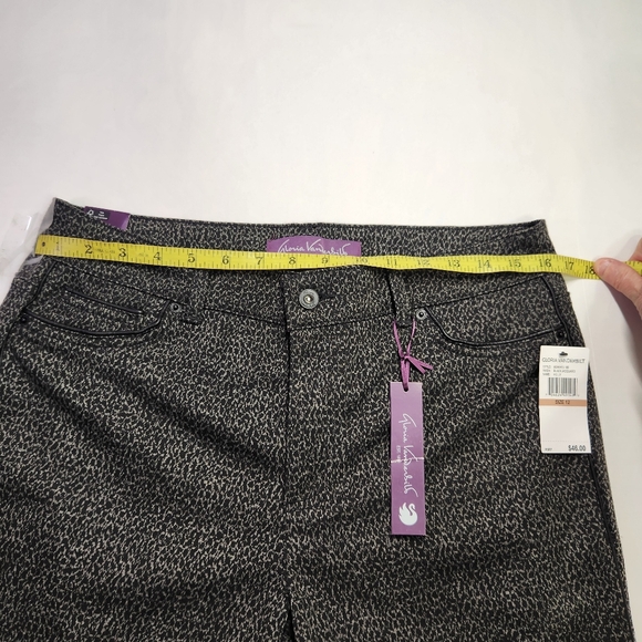 NWT Gloria Vanderbilt Black and Gray Straight Leg Pants Size 12 - Picture 9 of 9